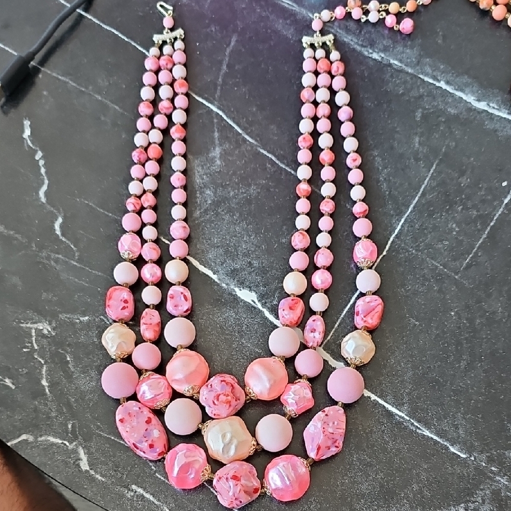 Elegant Pink Beaded Necklace